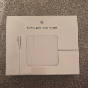 Apple 85W MagSafe Power Adapter White